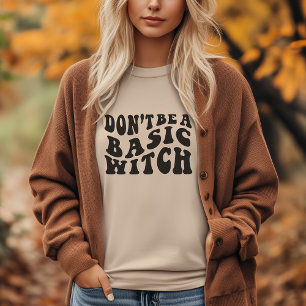 基本の魔女Tシャツにならないこと – おかしいハロウィーン Tシャツ