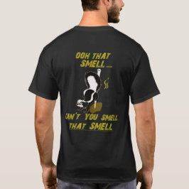 基本的なティーを投げる靴。 スカンクの臭い Tシャツ