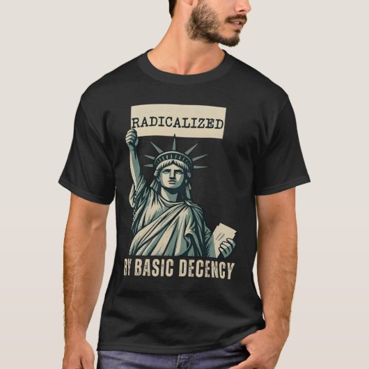 基本的な上品さのアンチトランプによって急進化 Tシャツ (正面)