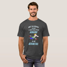 基本的な暗い蹄鉄のピッチングのティーの70年代 Tシャツ