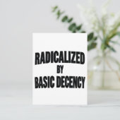 基本的な礼儀によって急進化した民主主義の社会 案内ポストカード (スタンド正面)