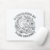 基本的な礼儀正しさによって過激化したフェミニストの男性と女性の集団 マウスパッド (マウス)