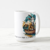 堀のTシャツのコートを着たヤギ コーヒーマグカップ (正面右)