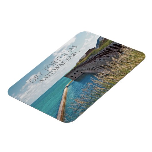 堀、壁、フォートジェファーソン、ドライトルトゥガス マグネット (左側)