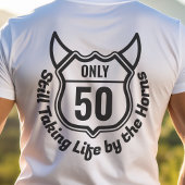 堅牢なカスタム誕生日マイルストーンのエンブレムフロント&バック Tシャツ