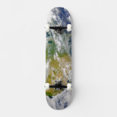 場所に煙が見える北米。 スケートボード (正面)