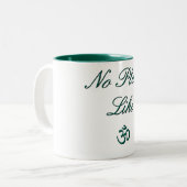 場所はOmの緑のマグを好みません ツートーンマグカップ (正面左)