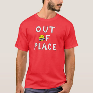 場違いなシャツ Tシャツ