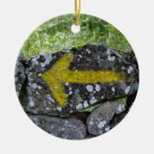 塀のオーナメントの黄色い矢 セラミックオーナメント (正面)