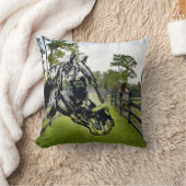 塀の馬上の馬頭部 クッション (ブランケット)