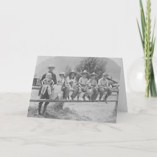 塀の6人の子供を持つラリーLarom カード (正面)