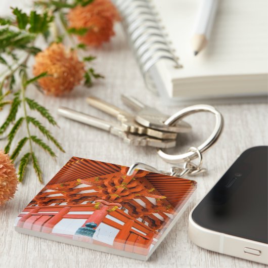 塔のボトムアップの視点、宮島 キーホルダー (正面右)