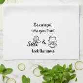 塩と砂糖を信頼する人は同じように見える注意 キッチンタオル (折り畳み)