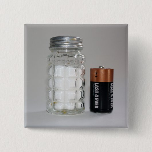 塩と電池 缶バッジ (正面)