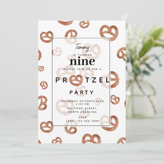 塩漬けソフトウォーターカラープレッツェルバースデーパーティー 招待状 (スタンド正面)