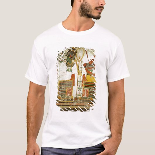 墓からの神OsirisおよびAtum、の Tシャツ (正面)