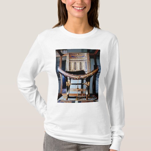 墓からの聖職の椅子、の Tシャツ (正面)