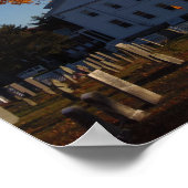 墓地から教会のビューゴールデン秋の葉 ポスター (角)