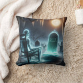 墓地に座っている幽霊のような男 クッション (ブランケット)