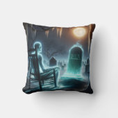 墓地に座っている幽霊のような男 クッション (正面)