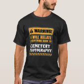 墓地の写真 Tシャツ (正面)