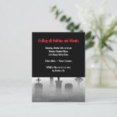 墓地の霧の不気味な墓地ゴシックハロウィーン インビテーションポストカード (スタンド正面)