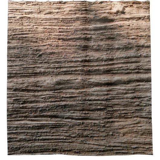 壁に取り付けられた霧に覆われた錆び付いた錆び金属 シャワーカーテン (正面)