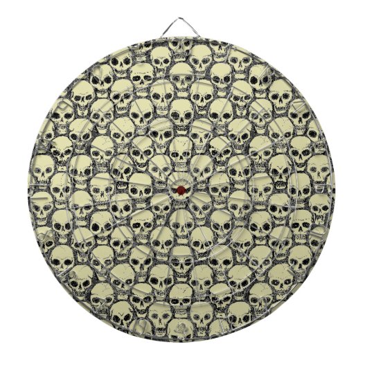 壁のスカル ダーツボード (正面)