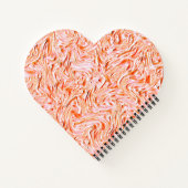 壁のテクスチャのように見える、サーモンカラー ノートブック (裏面)