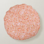 壁のテクスチャのように見える、サーモンカラー ラウンドクッション (裏面)