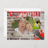 壁の後ろパーソナライズされたに閉じ込められたフォトハロウィーン ポストカード (正面/裏面)