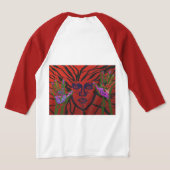 壁を突き破る女性 Tシャツ (レイダウン裏面)