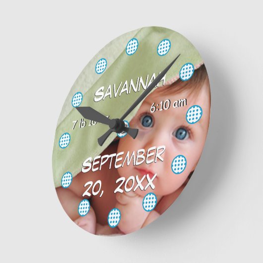 壁パーソナライズされた時計男の赤ちゃんの状態 ラウンド壁時計 (傾斜)
