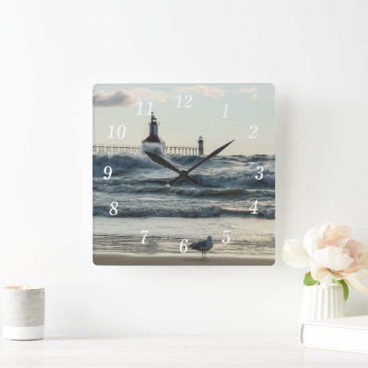 壁掛け時計の後ろの美しい スクエア壁時計 (ホーム)