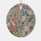 壁紙のデザインは「上がりました」(紙の鉛筆およびw/c) セラミックオーナメント (左)