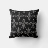 壁紙を張られる(紋章の)フラ・ダ・リ クッション (裏面)