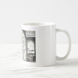 壊れたしかし粉砕されなかったマグ コーヒーマグカップ
