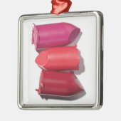 壊れた口紅の積み重ね メタルオーナメント (左)