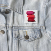 壊れた口紅の積み重ね 缶バッジ (インサイチュ)