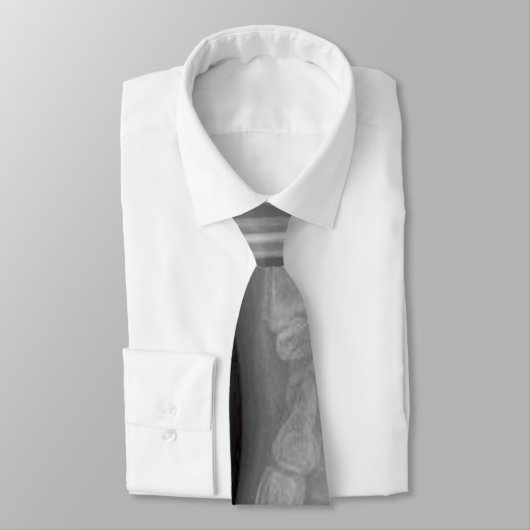 壊れた手首 ネクタイ (タイ)