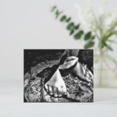 「壊れた足」 JTGアートポストカード ポストカード (スタンド正面)