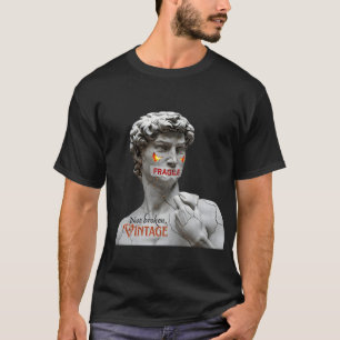 壊れやすいミームアート – ひび割れたデイヴィッド像パロディ Tシャツ