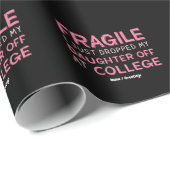 壊れやすい私は大学で娘を降ろしたばかりだ ラッピングペーパー (ロールコーナー)