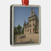 壮大なシャトー·ド·プレスサック·アンド·ガーデン メタルオーナメント (右)