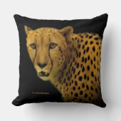 壮大なチーズで目を見張る大きな猫 クッション (正面)