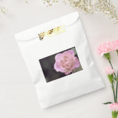 壮大なピンクのバラ フェイバーバッグ (封をした状態)