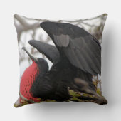 壮大なフリゲート鳥 クッション (裏面)