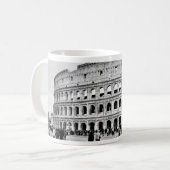 壮大なローマのコロッセオ:象徴的なサンセット建築 コーヒーマグカップ (正面左)