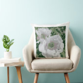 壮大な白い牡丹オン装飾用クッション。 クッション (椅子)