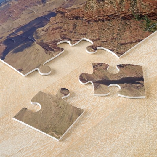 壮大な荒涼とした地形の高角の眺め ジグソーパズル (側面)